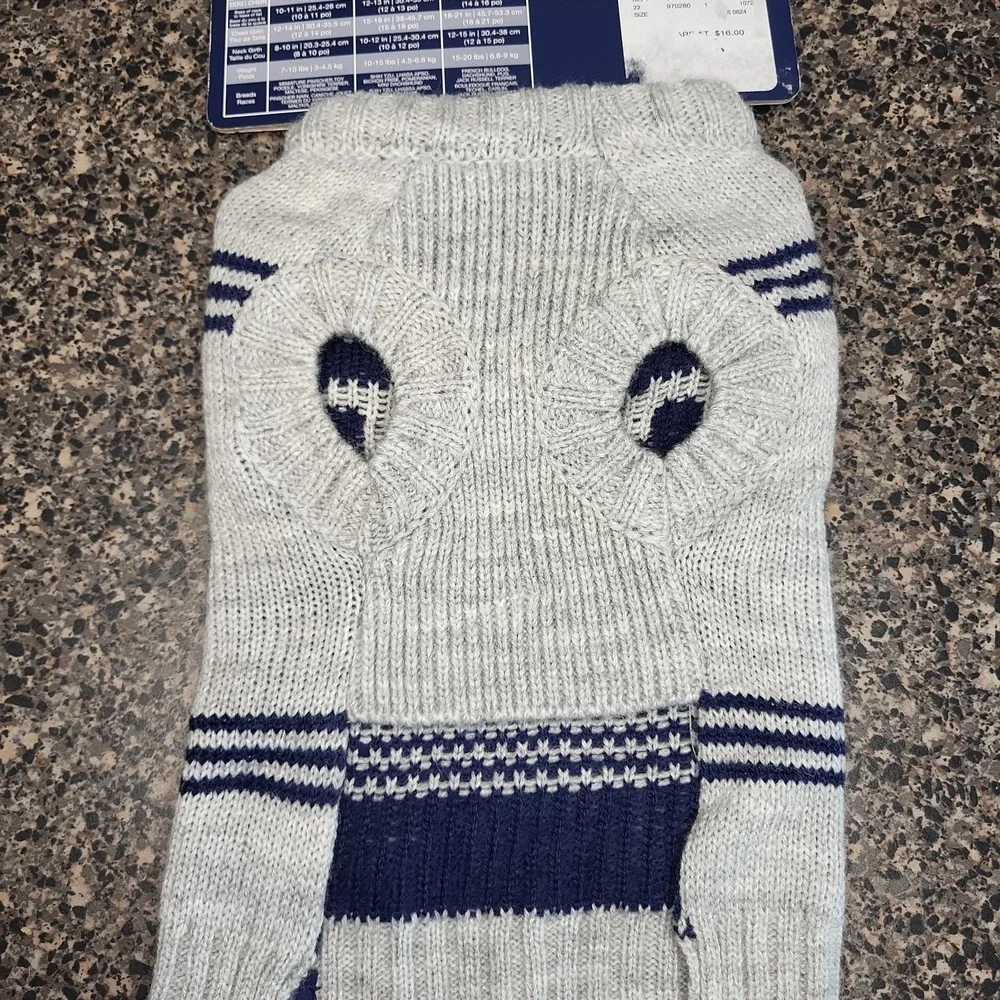 New GAP Dog Sweater XS X-SMALL‎ Gray Stripe Logo 7-10 lbs weight
